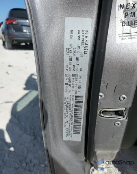 2019 Jeep Cherokee Latitude Plus из США, поврежденный, VIN 1C4PJLLB2KD318644